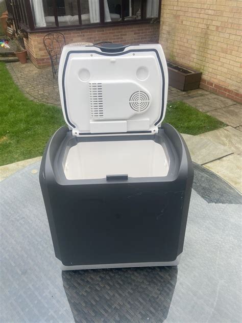 halfords 14l 12v cooler